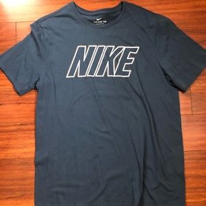 Nike T-Shirt